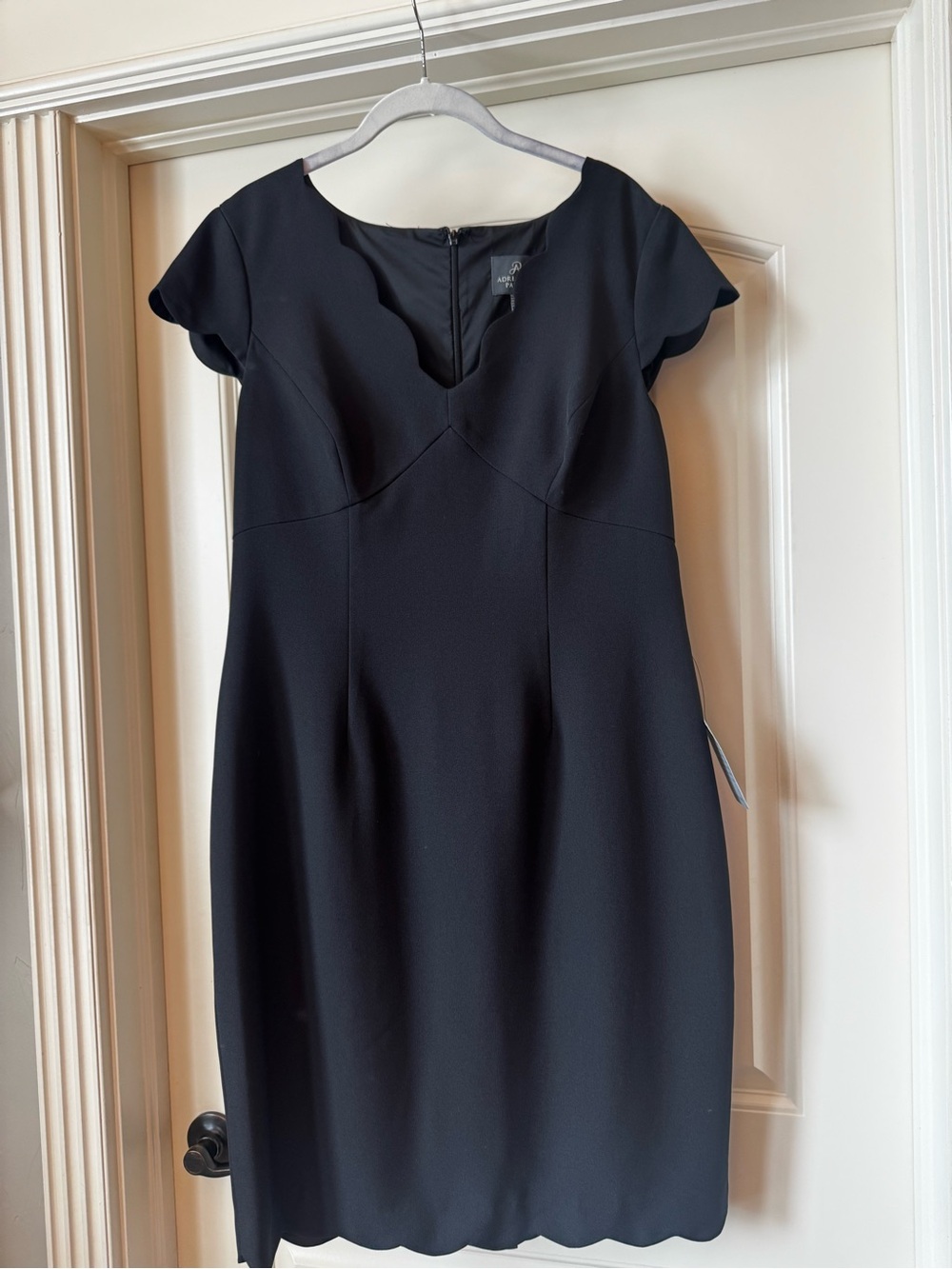 Nordstrom Black Scallop-Edge Cap Sleeve Midi Dress